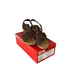 Ara Rhea Open Toe Strappy Sandals. Size 8